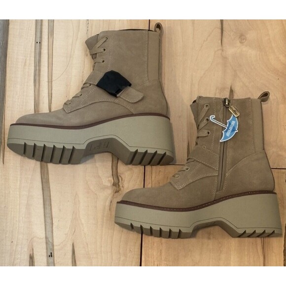 Aqua College Women Gecko Waterproof Platform Combat Lace-Up Boots Sand Suede - Picture 3 of 5